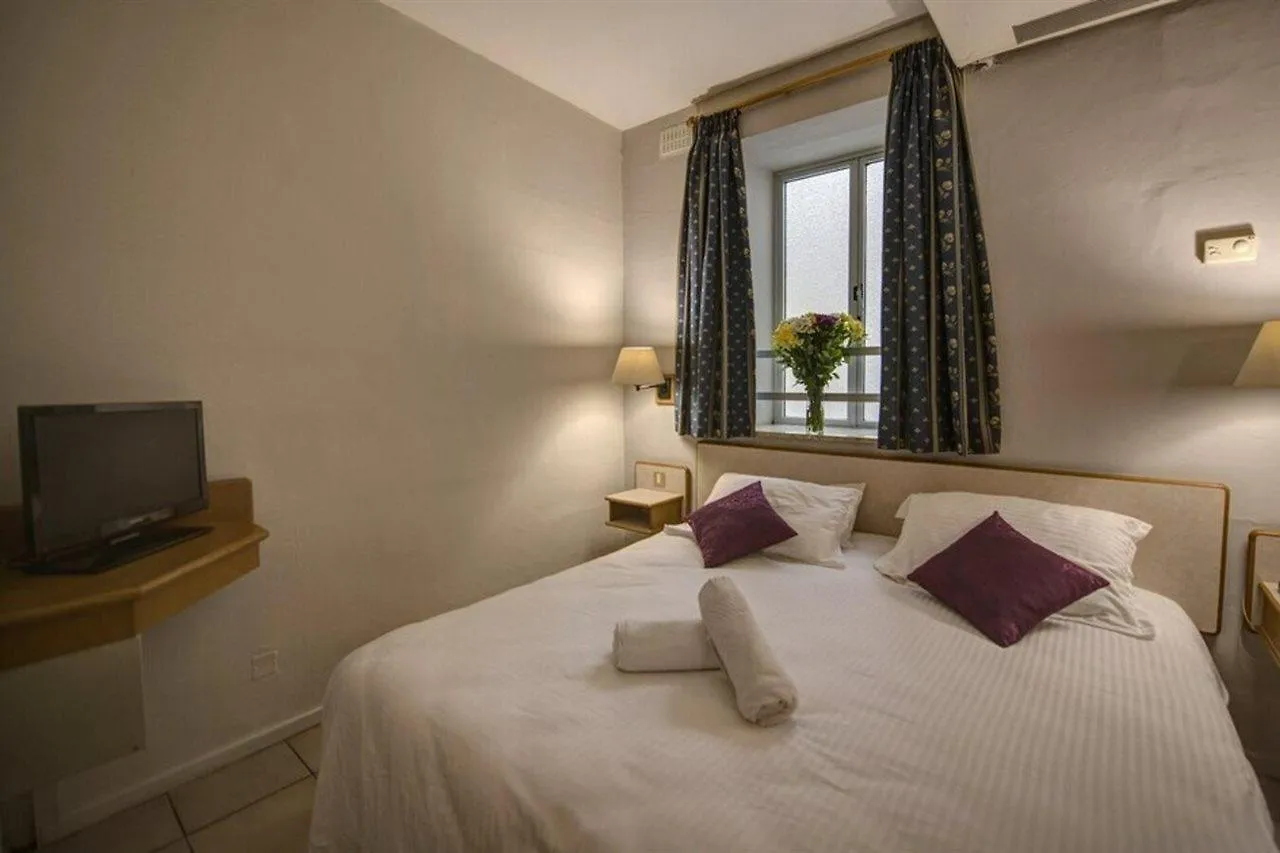 Sliema Chalet Hotel