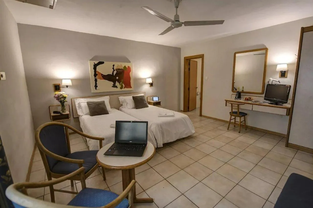 Sliema Chalet Hotel