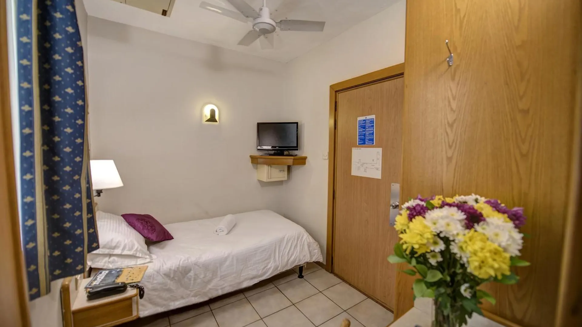 Sliema Chalet Hotel