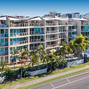 https://sailport-mooloolaba-apartments.queenslandhotels.net