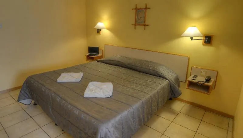 Sliema Chalet Hotel 3*,