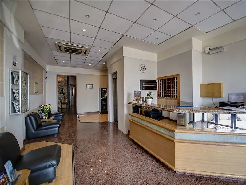 Sliema Chalet Hotel